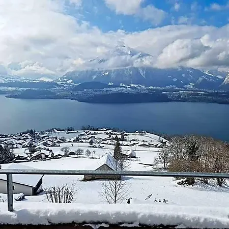 With View Of The Mountains And The 3* トゥーン