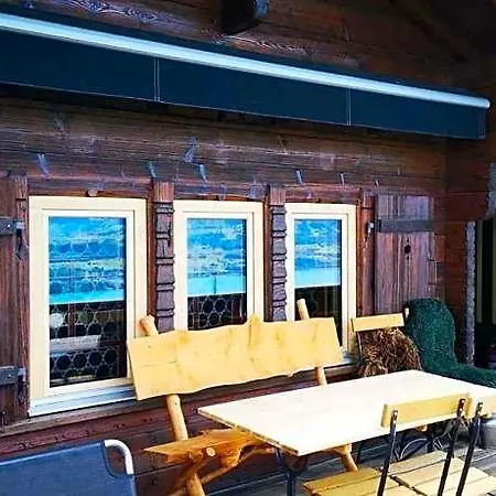 With View Of The Mountains And The ホテル 3*